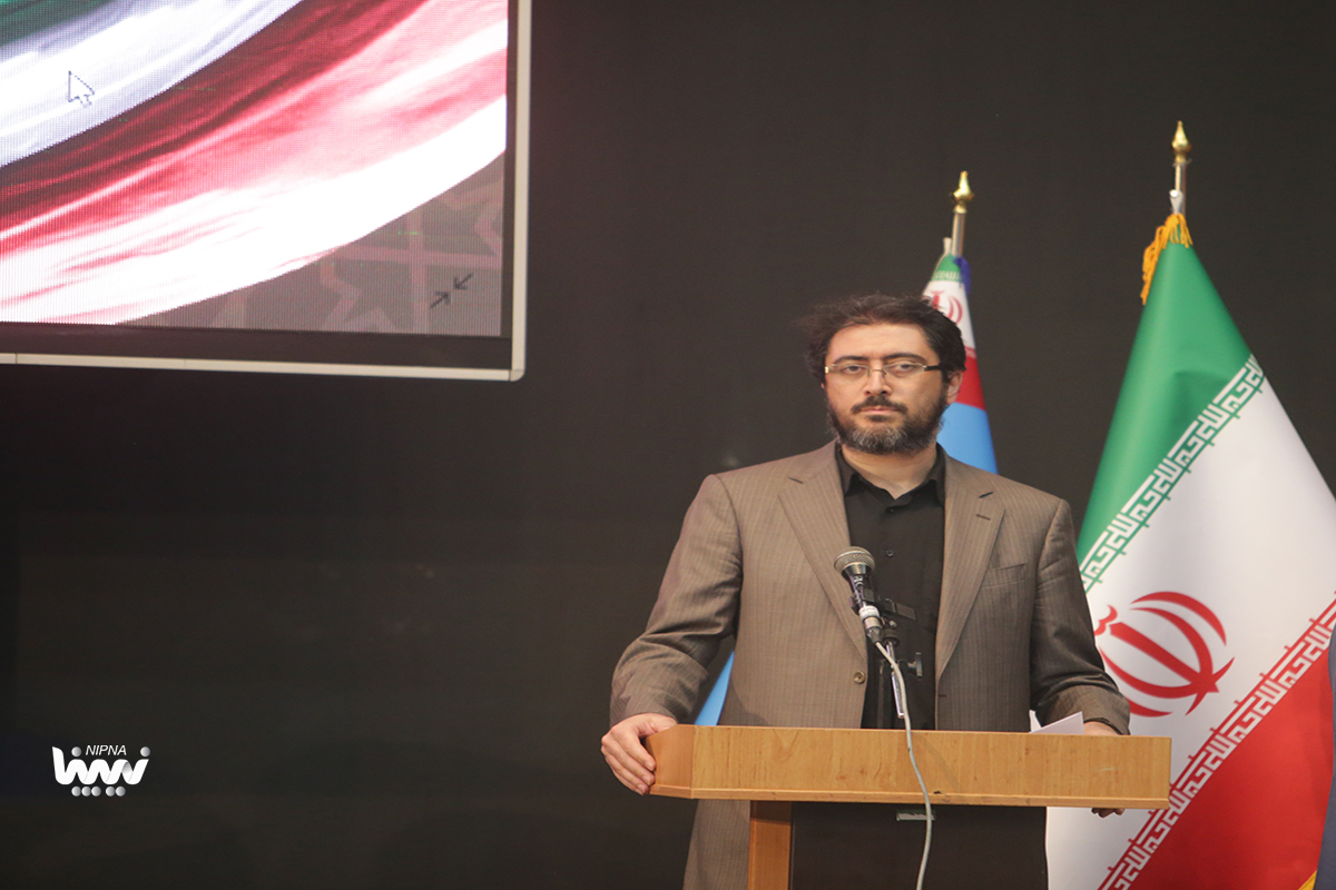 کنفرانس خبری مهندس شاهمیرزایی معاون وزیر نفت و مدیرعامل شرکت ملی صنایع پتروشیمی همراه با انعقاد 9 قرارداد، امضای 9 تفاهمنامه و رونمایی 1 محصول در نمایشگاه صنعت نفت 27 26