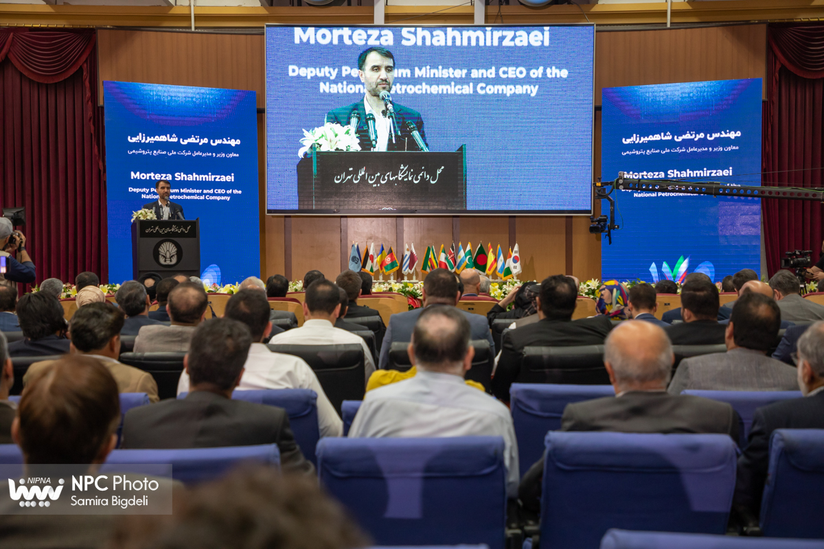 آیین رسمی گشایش هفدهمین نمایشگاه بین‌المللی ایران‌پلاست (2) 33