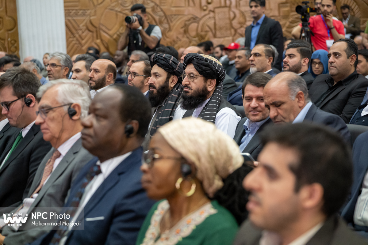 آیین رسمی گشایش هفدهمین نمایشگاه بین‌المللی ایران‌پلاست (3) 21