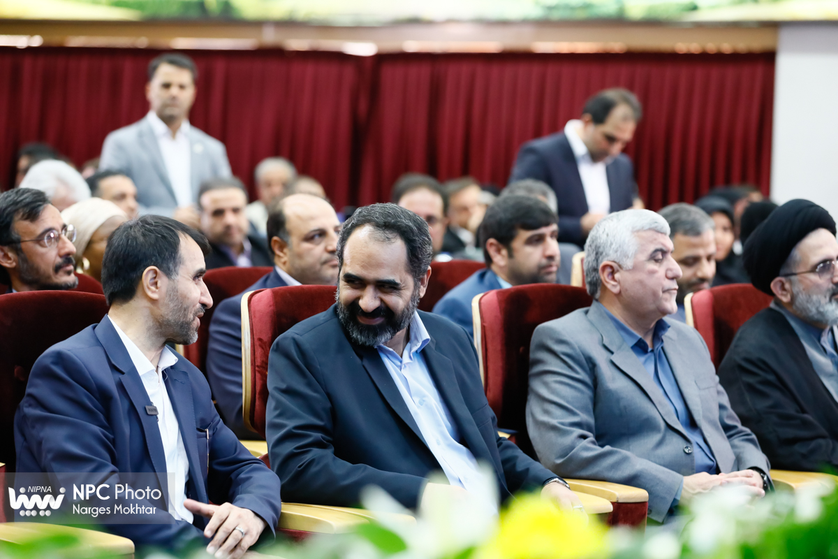 آیین رسمی گشایش هفدهمین نمایشگاه بین‌المللی ایران‌پلاست (4) 22