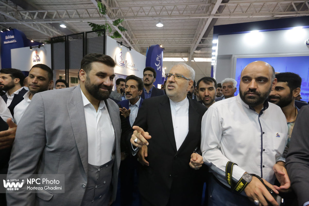 آغاز به‌کار رسمی هفدهمین نمایشگاه بین‌المللی ایران‌پلاست (3) 6