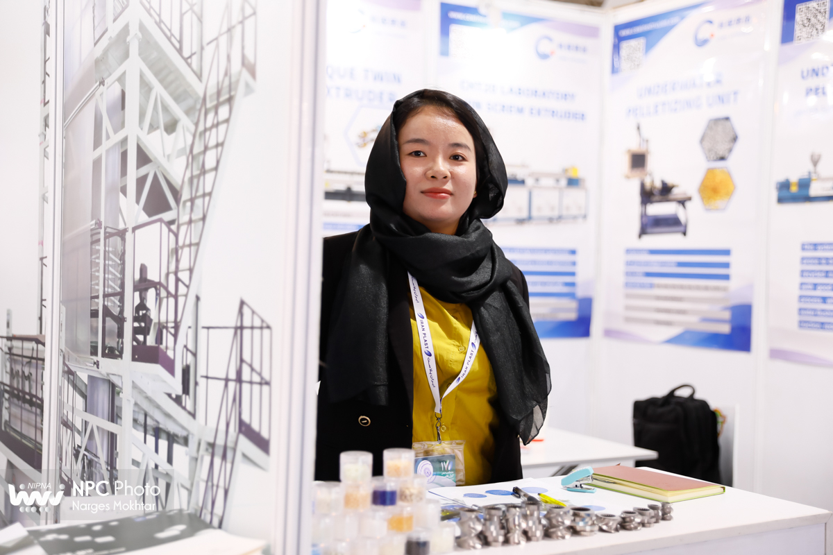 حاشیه های اولین روز از هفدهمین نمایشگاه بین‌المللی ایران‌پلاست (1) 9