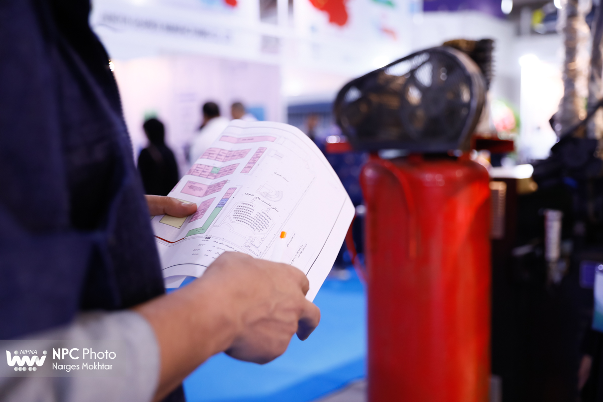 حاشیه های اولین روز از هفدهمین نمایشگاه بین‌المللی ایران‌پلاست (1) 13