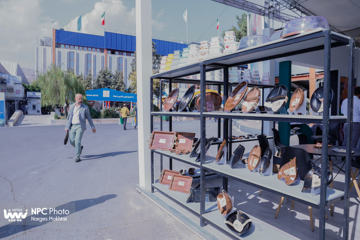 حاشیه های اولین روز از هفدهمین نمایشگاه بین‌المللی ایران‌پلاست (2) 9