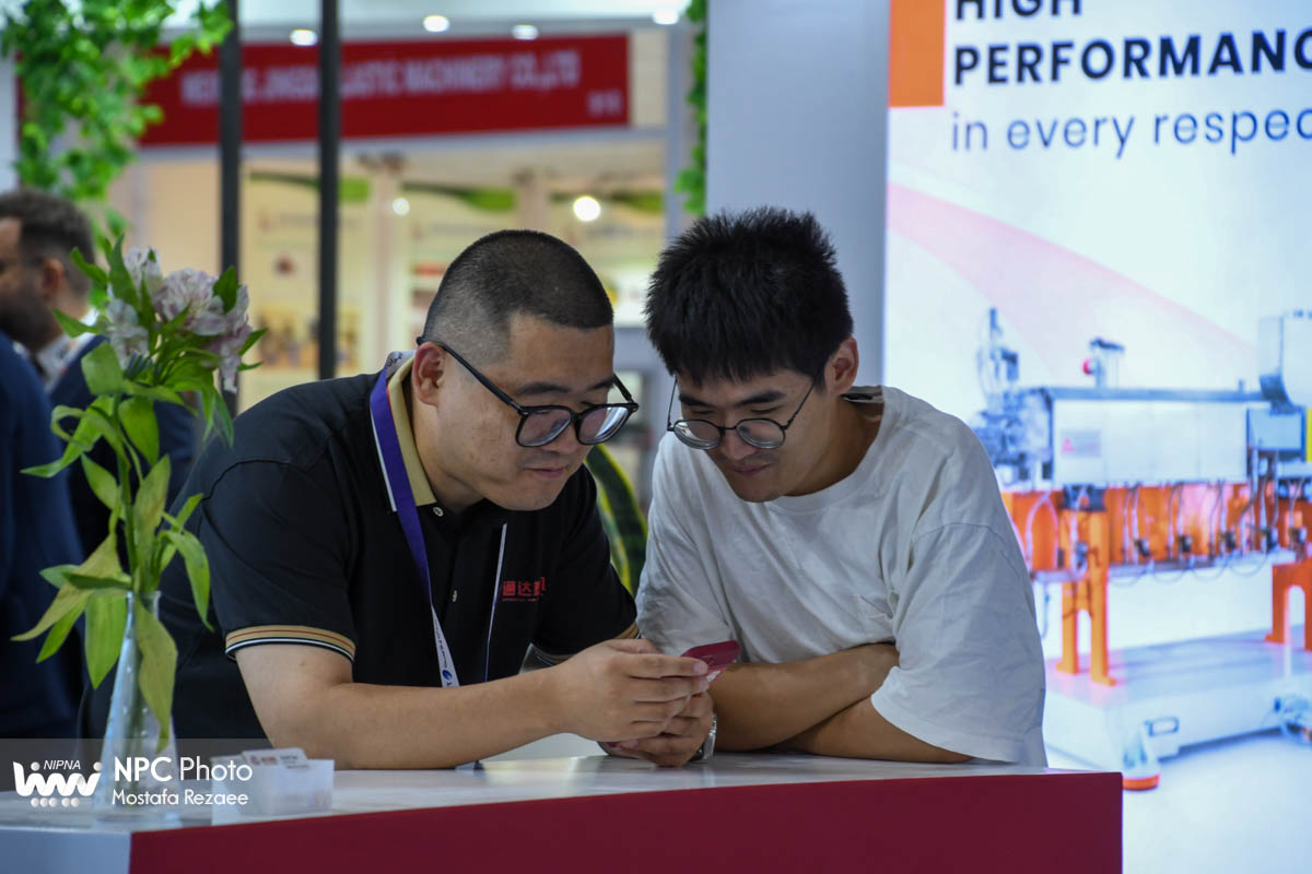 سالن 35 در اولین روز از هفدهمین نمایشگاه بین المللی ایران پلاست 2