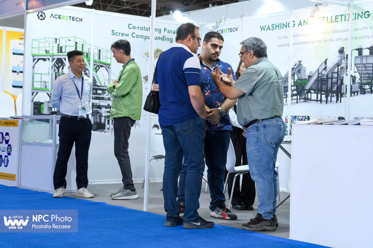 سالن 35 در اولین روز از هفدهمین نمایشگاه بین المللی ایران پلاست 3