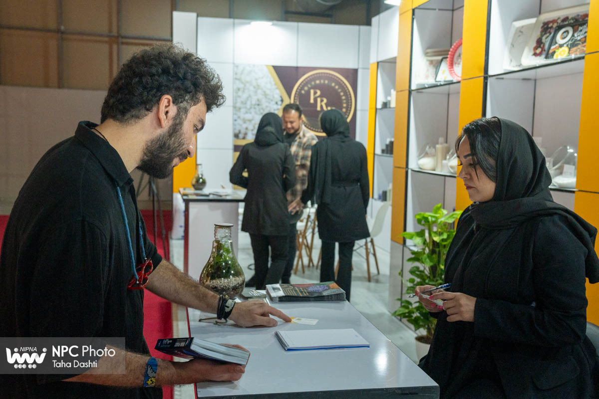 سالن 10 در اولین روز از هفدهمین نمایشگاه بین المللی ایران پلاست 8