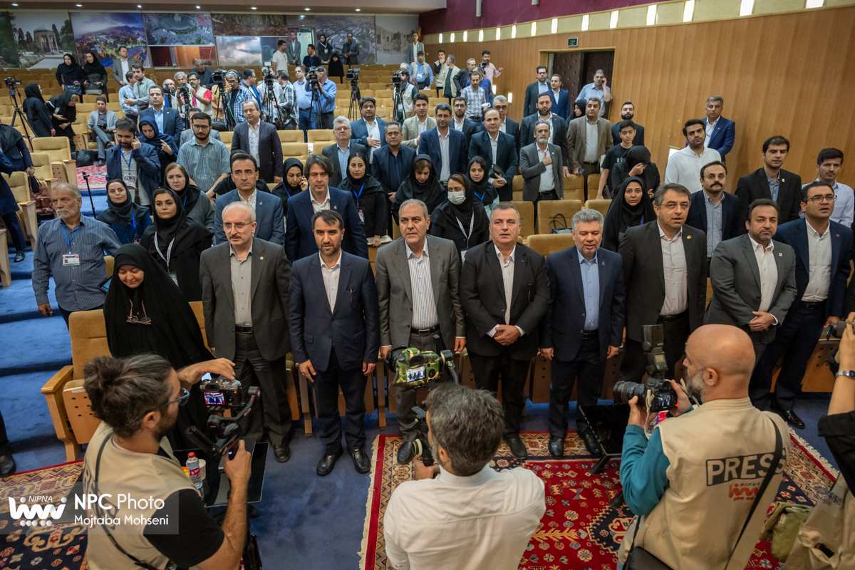 نشست خبری مدیرعامل شرکت ملی صنایع پتروشیمی در هفدهمین نمایشگاه ایران‌پلاست 12