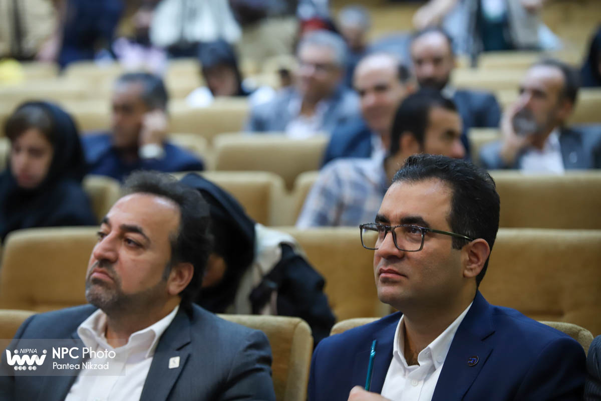 نشست خبری مدیرعامل شرکت ملی صنایع پتروشیمی در هفدهمین نمایشگاه ایران‌پلاست 16