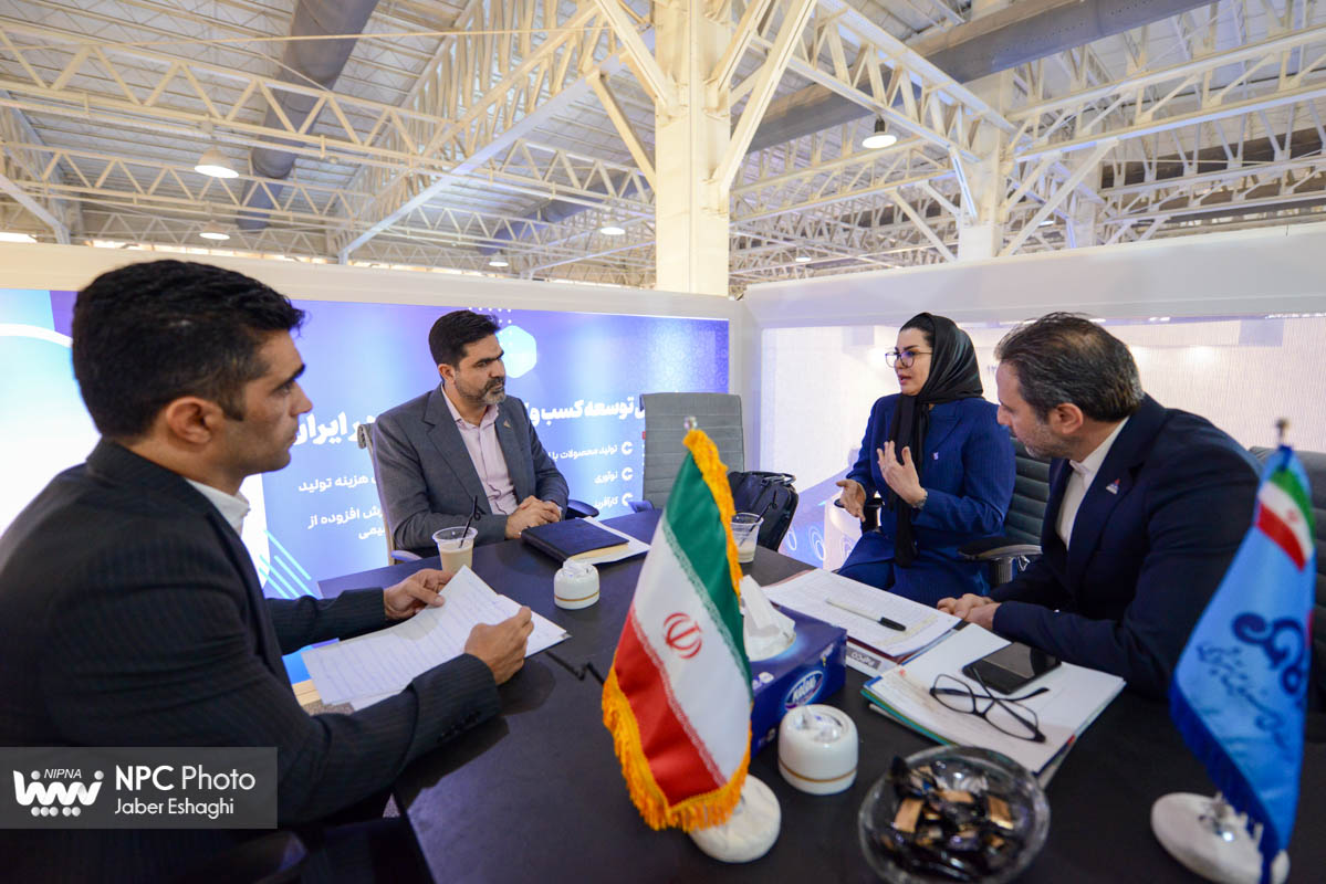 غرفه شرکت ملی صنایع پتروشیمی در دومین روز از هفدهمین نمایشگاه بین‌المللی ایران‌پلاست 19