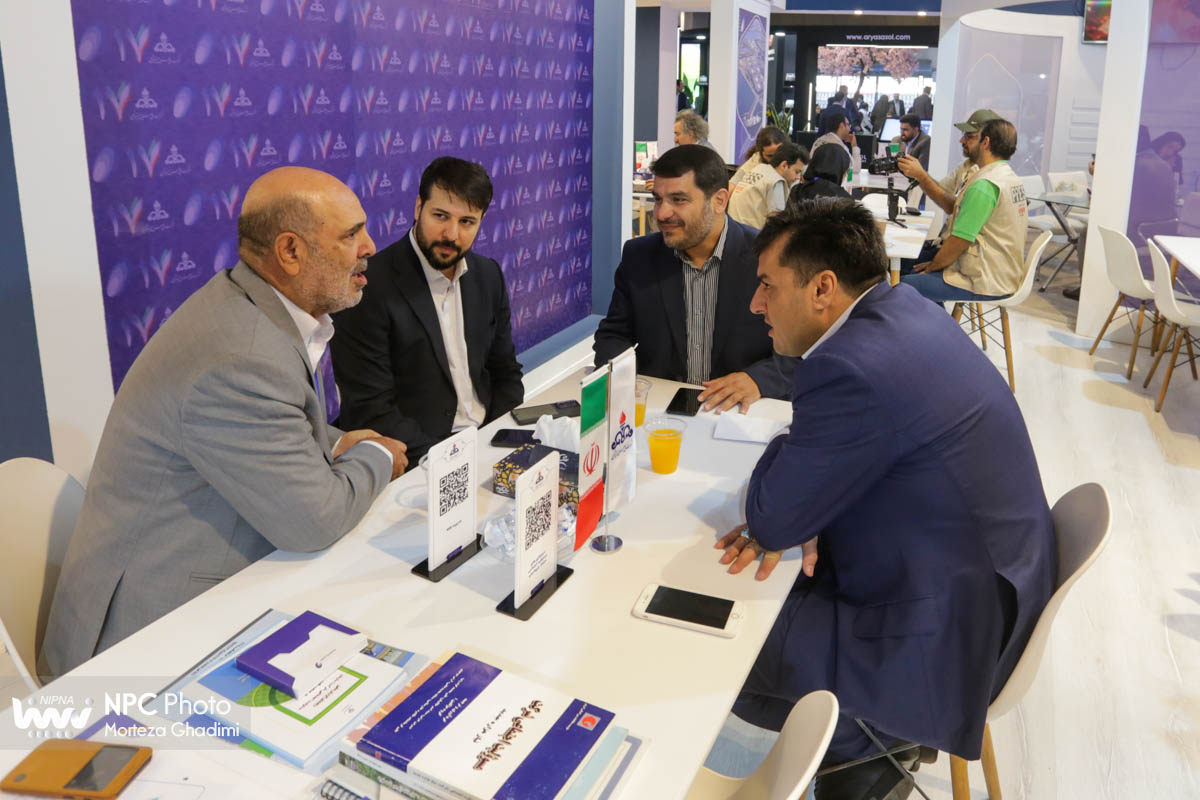 غرفه شرکت ملی صنایع پتروشیمی در دومین روز از هفدهمین نمایشگاه بین‌المللی ایران‌پلاست 30