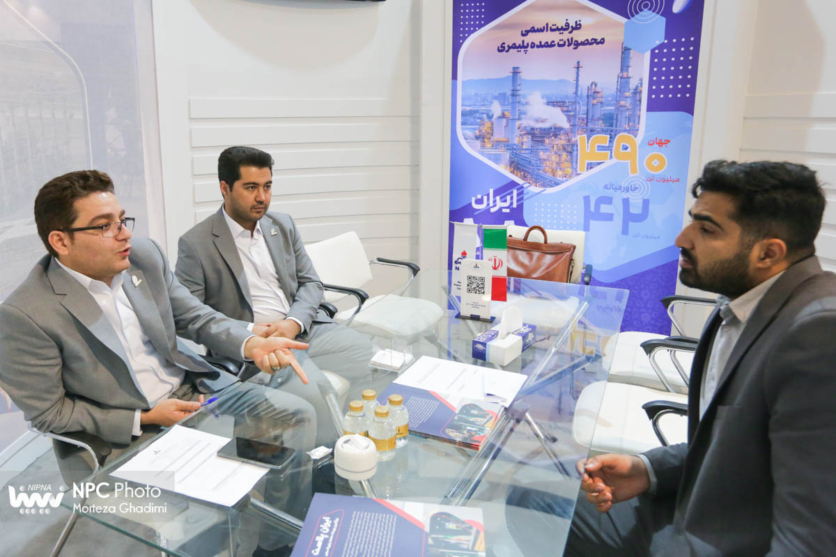 غرفه شرکت ملی صنایع پتروشیمی در دومین روز از هفدهمین نمایشگاه بین‌المللی ایران‌پلاست 31
