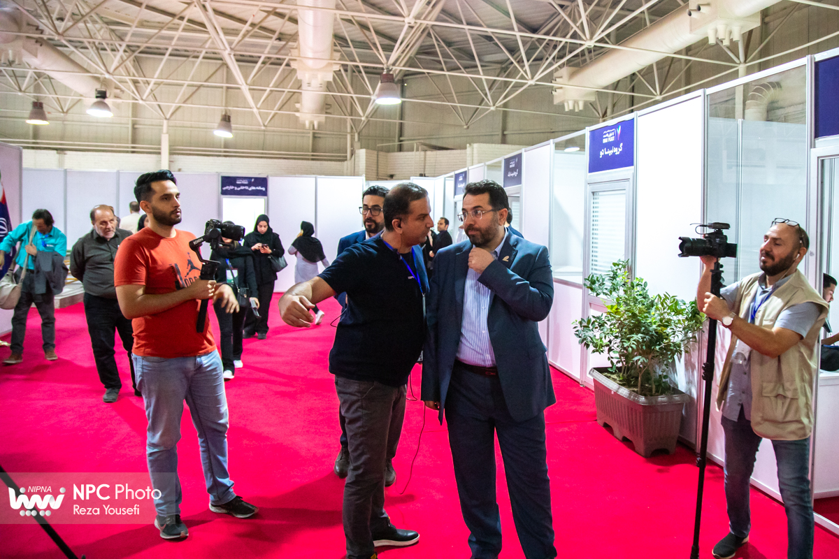 بازدید مدیر هفدهمین نمایشگاه بین‌المللی ایران پلاست از ستاد خبری 8