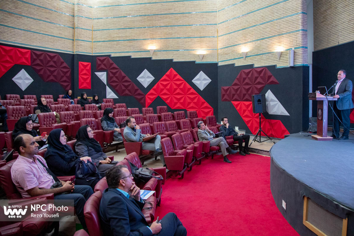 کارگاه آموزشی توسعه گریدهای جدید محصولات پتروشیمی در حاشیه دومین روز از هفدهمین نمایشگاه بین‌المللی ایران پلاست 8