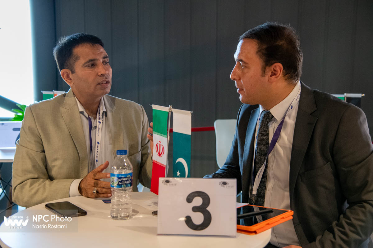 جلسات B2B در هفدهمین نمایشگاه ایران پلاست 4
