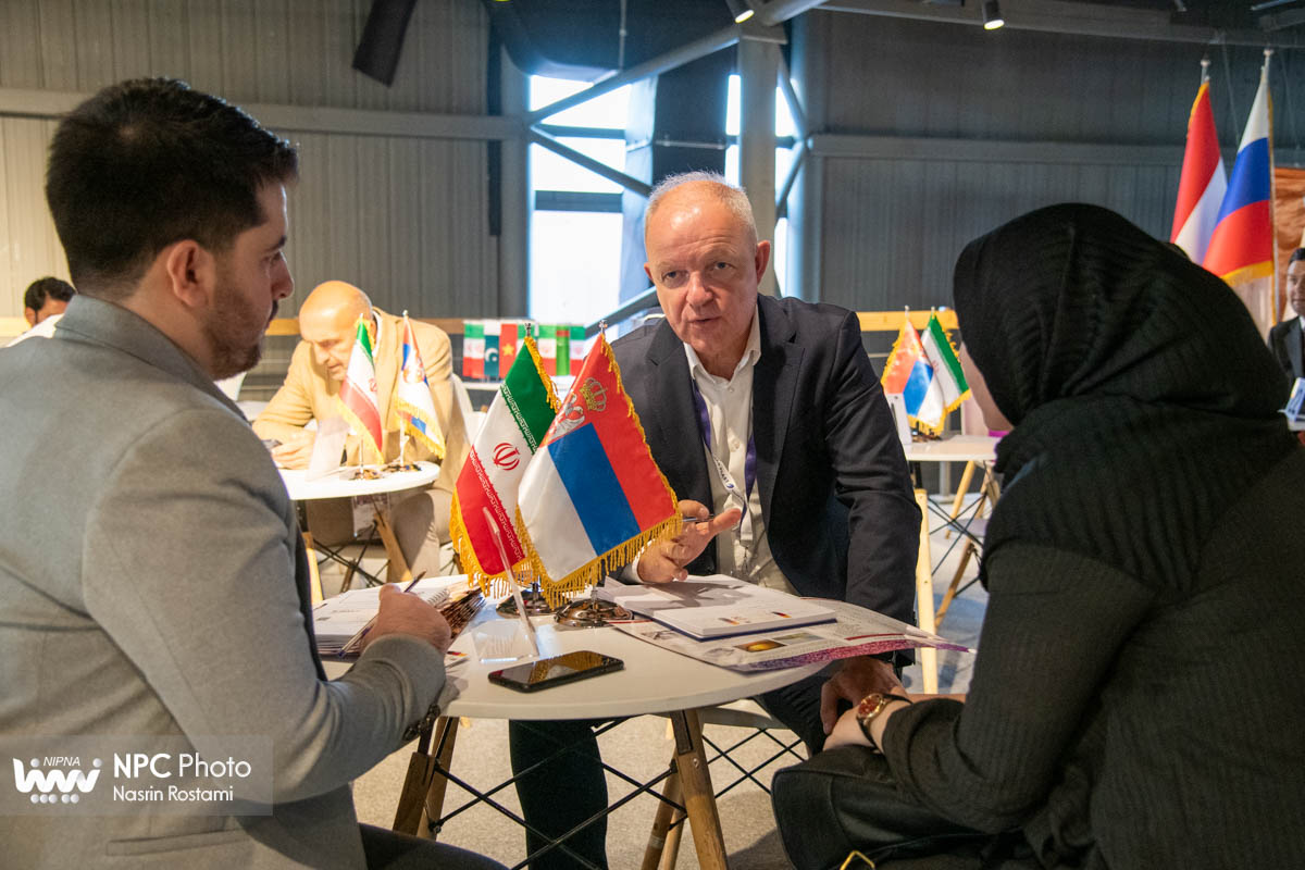 جلسات B2B در هفدهمین نمایشگاه ایران پلاست 9