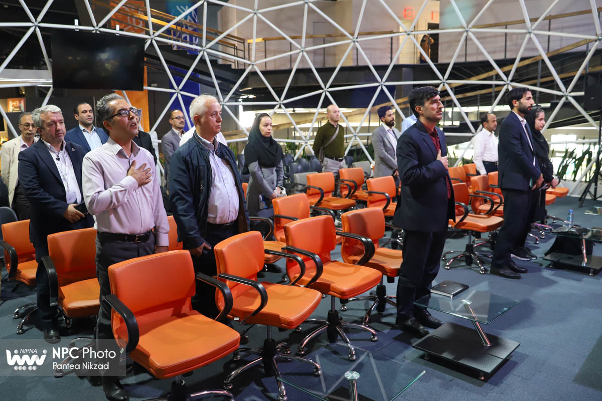 نشست تخصصی «اعتبارات مالیاتی به شرکت‌های تولید بار اول» در سومین روز از هفدهمین نمایشگاه ایران پلاست 16