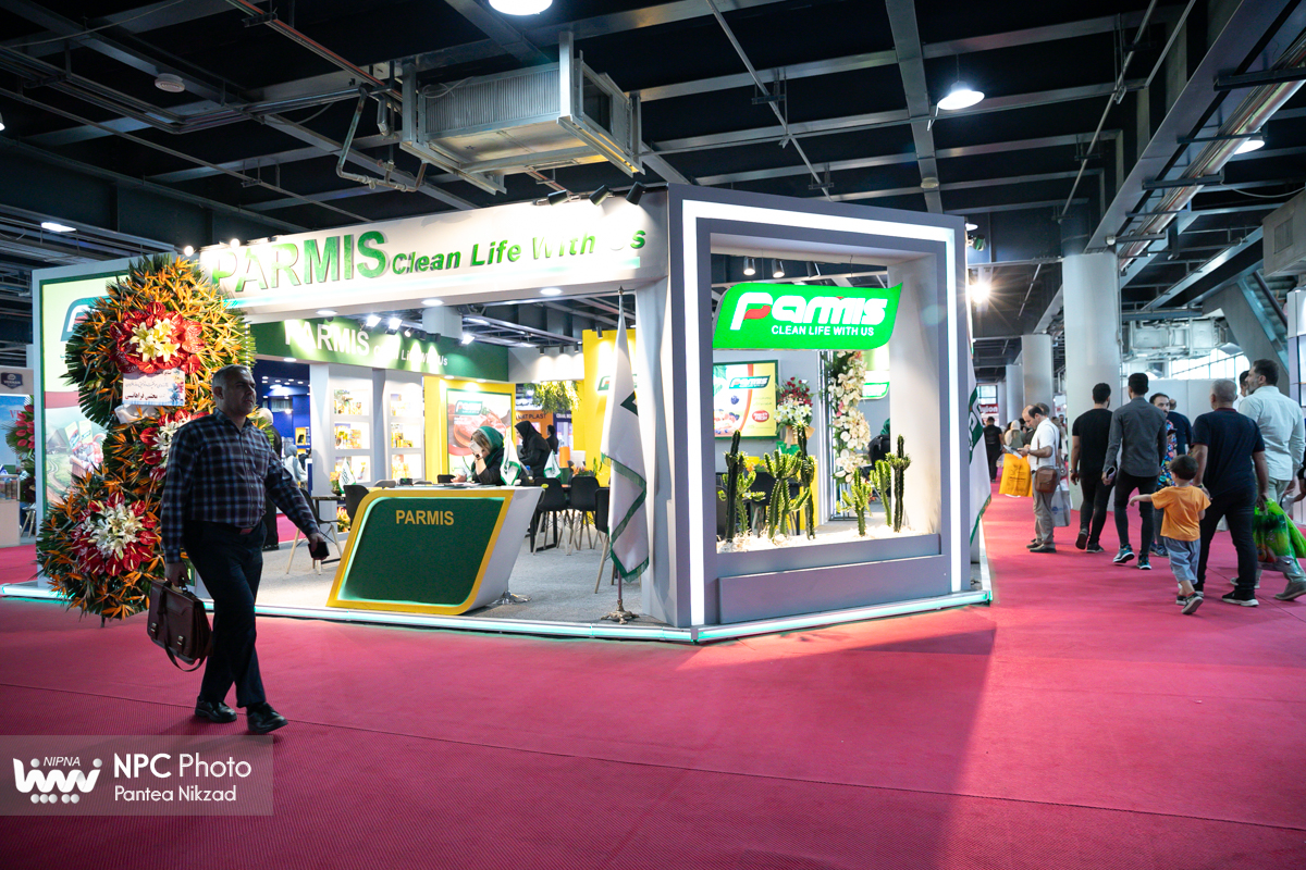 سالن میلاد در سومین روز از هفدهمین نمایشگاه بین المللی ایران پلاست 25