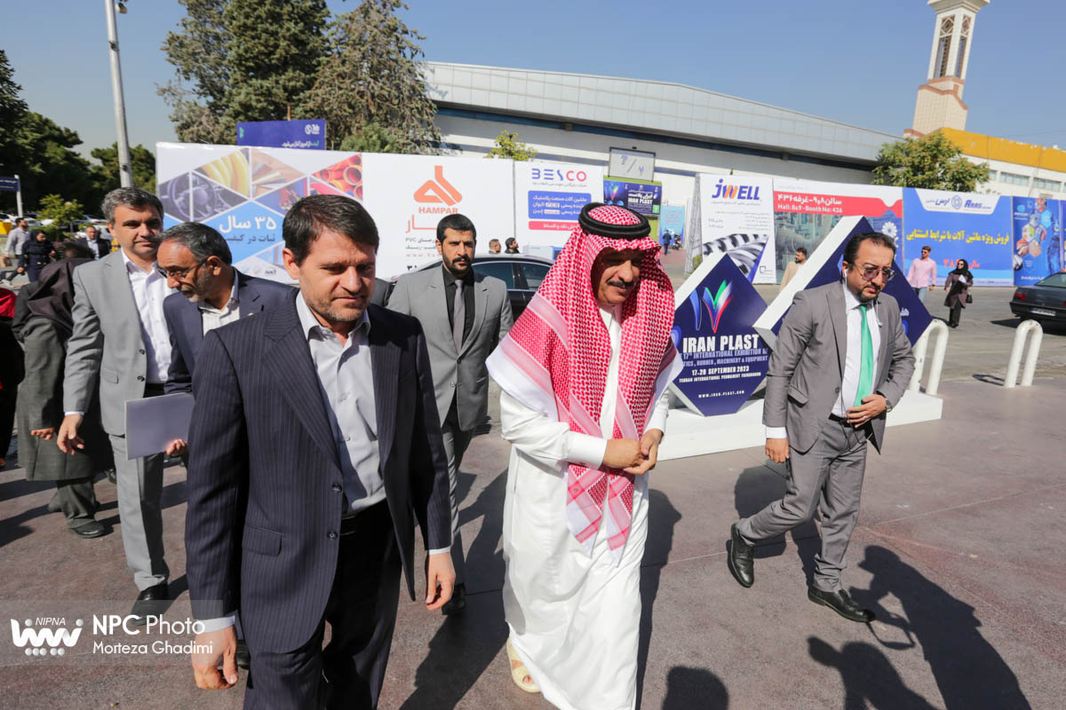 بازدید سفیر عربستان از هفدهمین نمایشگاه ایران پلاست 8