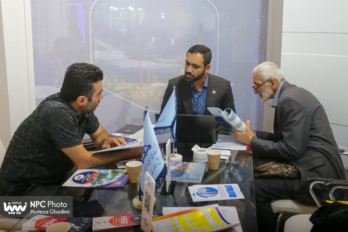 غرفه شرکت ملی صنایع پتروشیمی در سومین روز از هفدهمین نمایشگاه بین‌المللی ایران‌پلاست 41