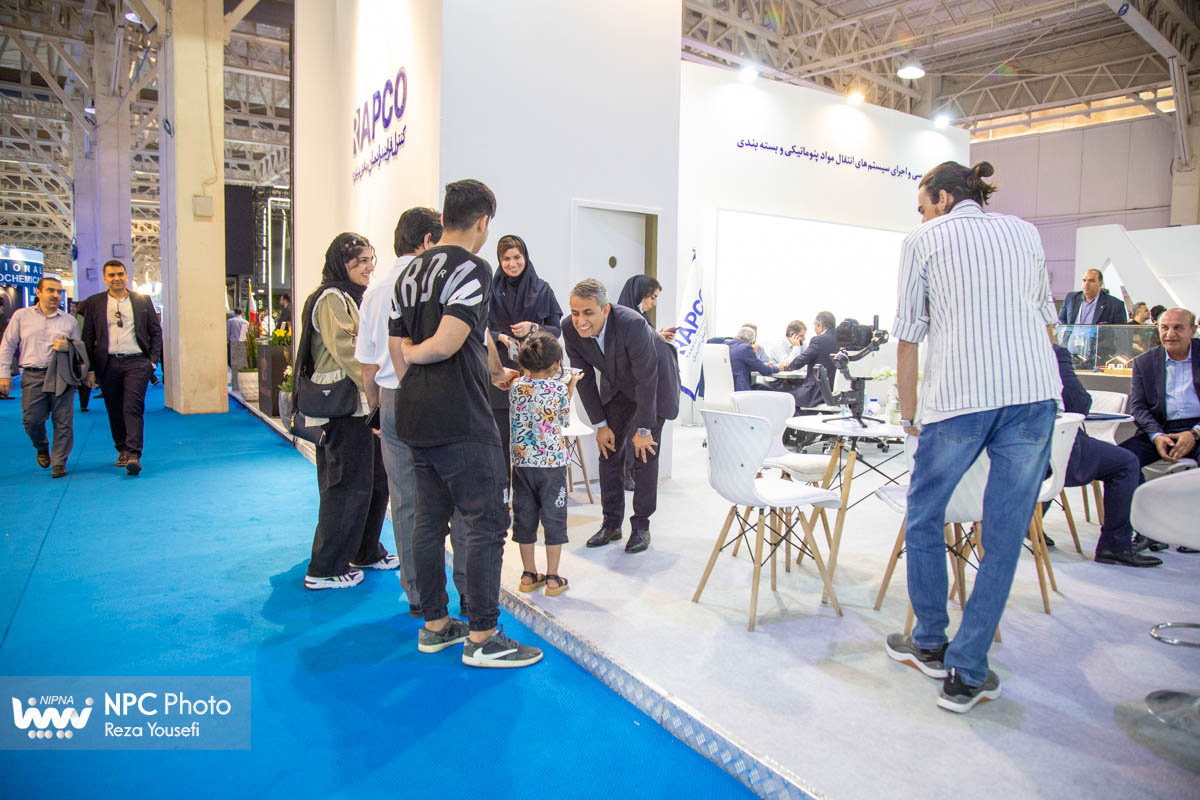 سالن 8 و 9 در سومین روز از هفدهمین نمایشگاه بین المللی ایران پلاست 6