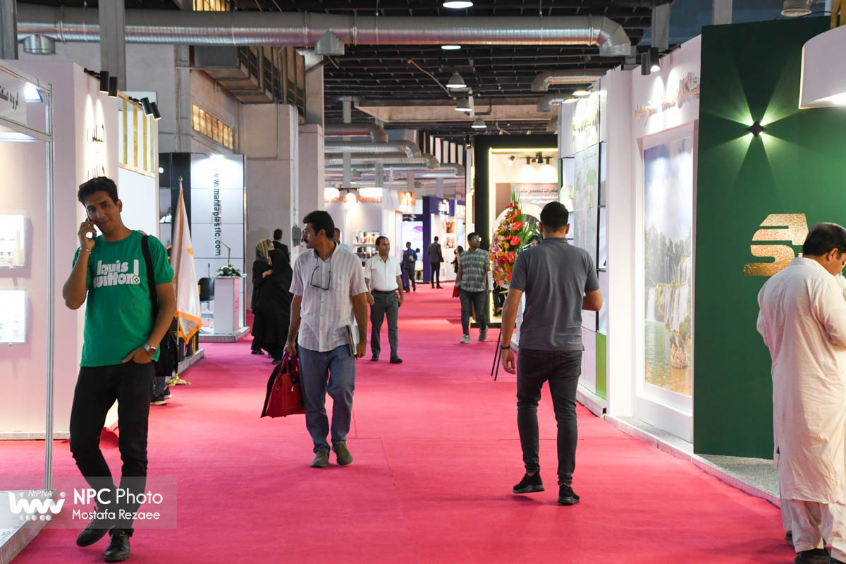 سالن 10 و 11 در سومین روز از هفدهمین نمایشگاه بین المللی ایران پلاست 4