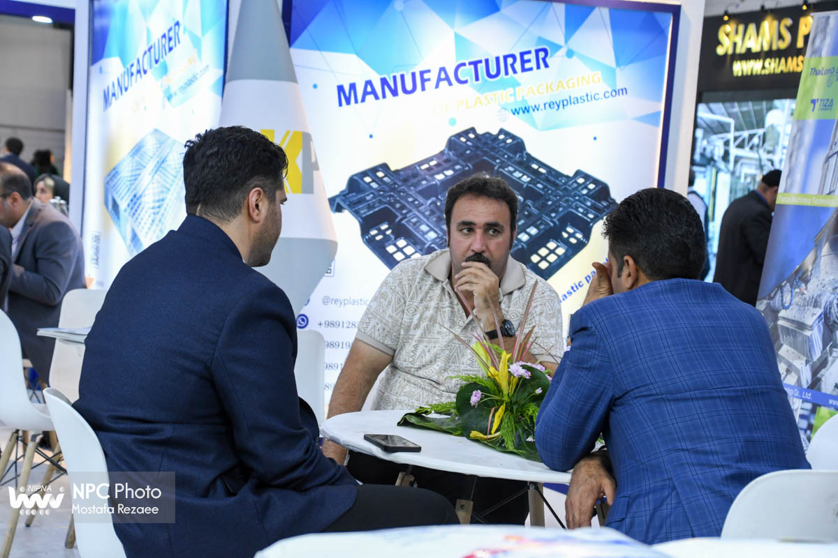 سالن 5 در سومین روز از هفدهمین نمایشگاه بین المللی ایران پلاست 14