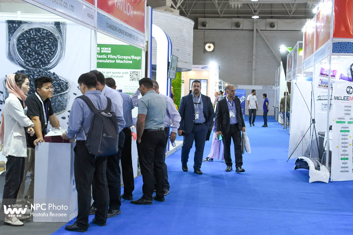 سالن 35 در سومین روز از هفدهمین نمایشگاه بین المللی ایران پلاست 9