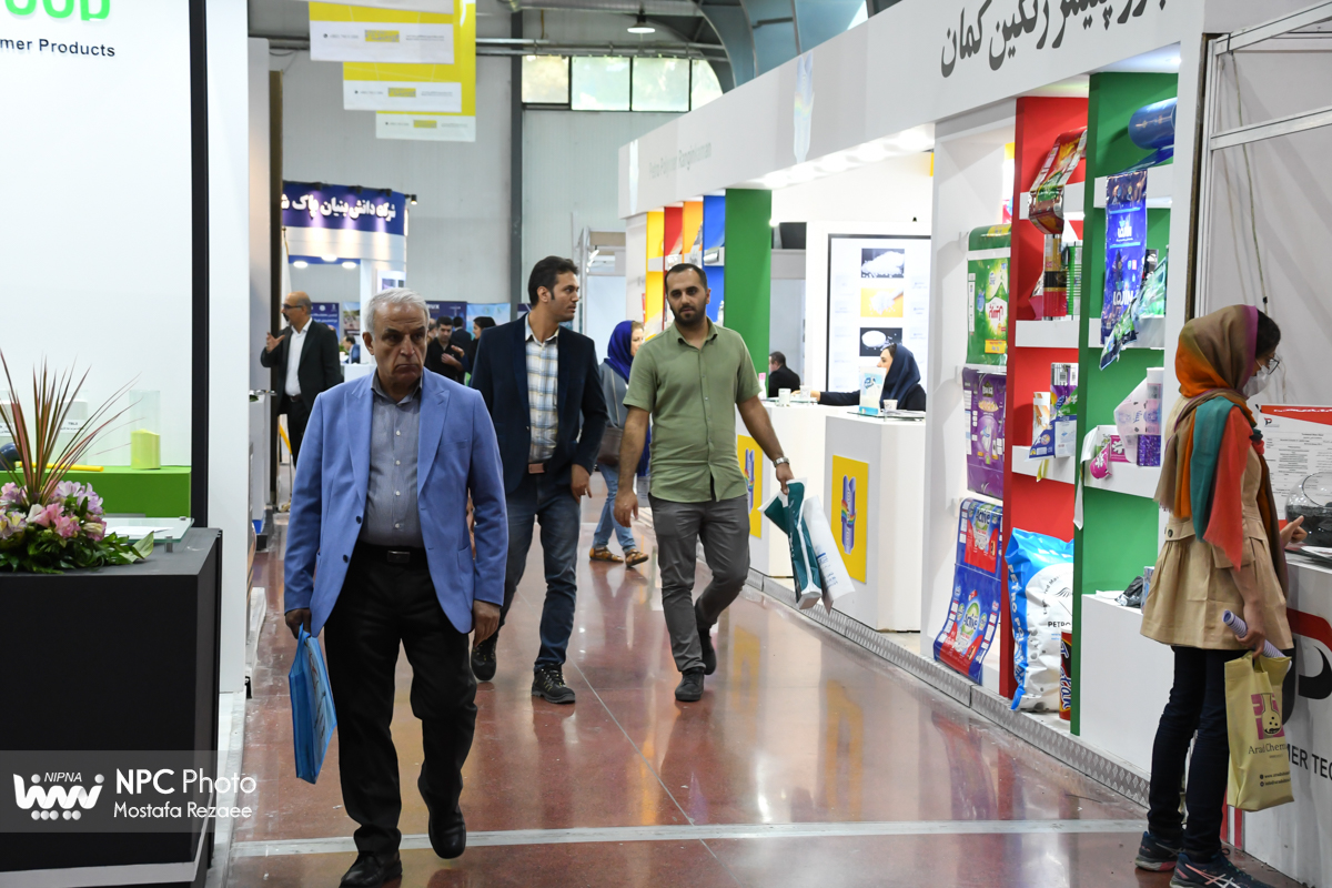 سالن 5 در چهارمین روز از هفدهمین نمایشگاه بین المللی ایران پلاست 1