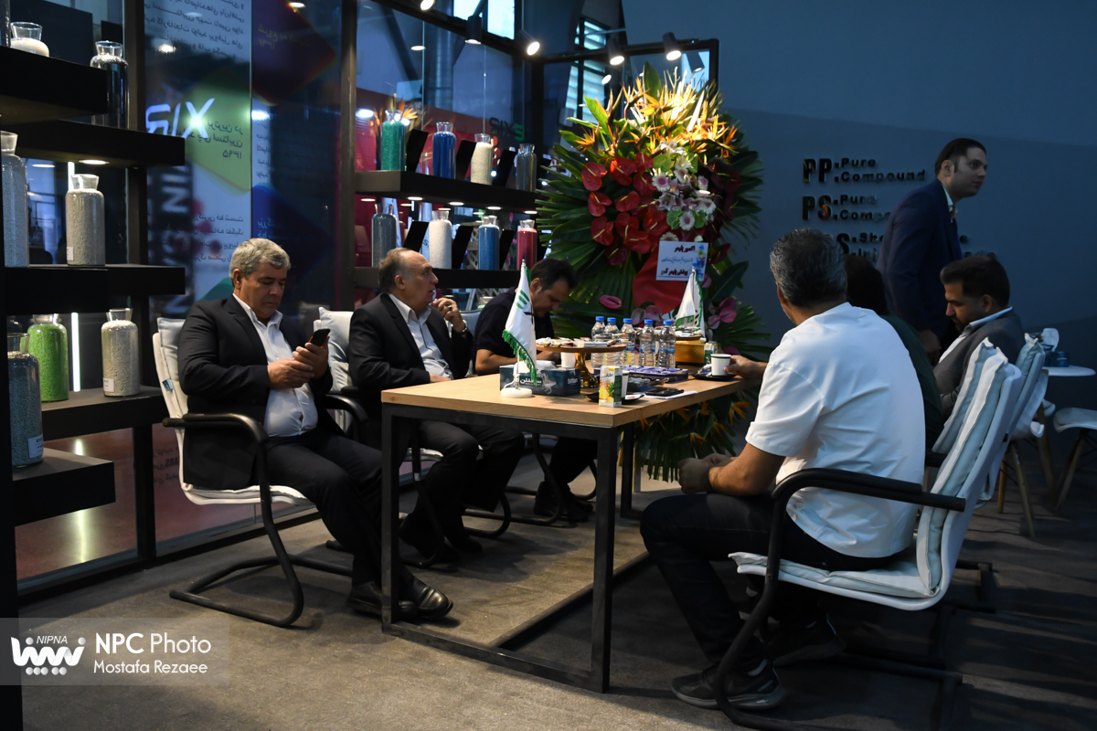 سالن 5 در چهارمین روز از هفدهمین نمایشگاه بین المللی ایران پلاست 8