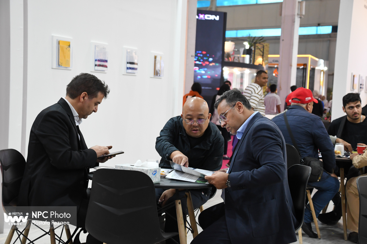 سالن 6 در چهارمین روز از هفدهمین نمایشگاه بین المللی ایران پلاست 5