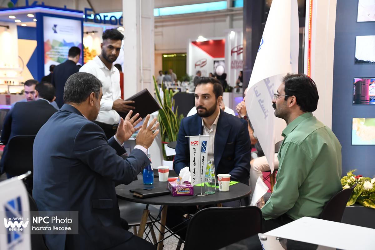 سالن 6 در چهارمین روز از هفدهمین نمایشگاه بین المللی ایران پلاست 9