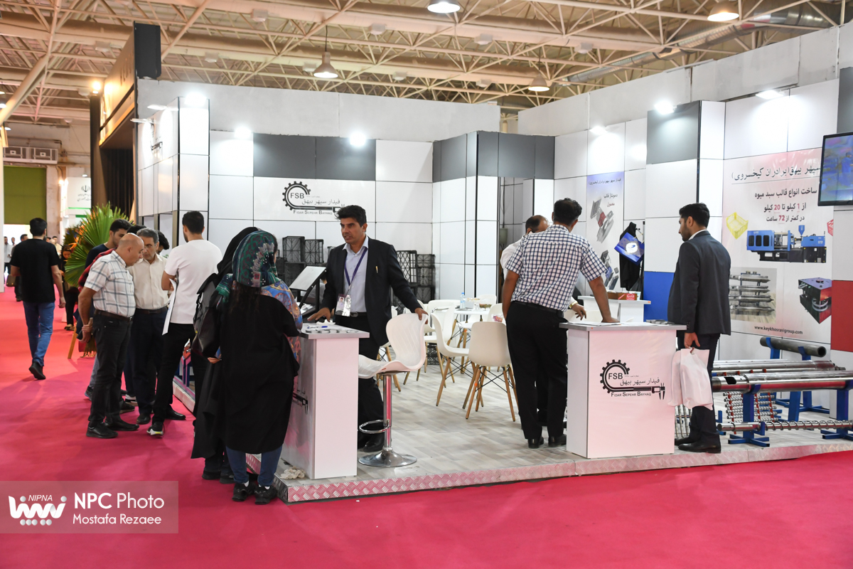 سالن 7 در چهارمین روز از هفدهمین نمایشگاه بین المللی ایران پلاست 3