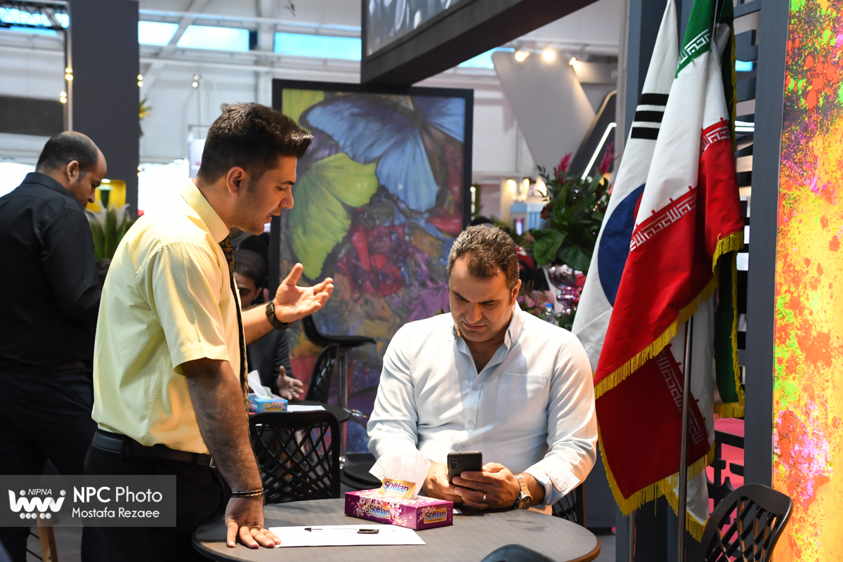 سالن 7 در چهارمین روز از هفدهمین نمایشگاه بین المللی ایران پلاست 8