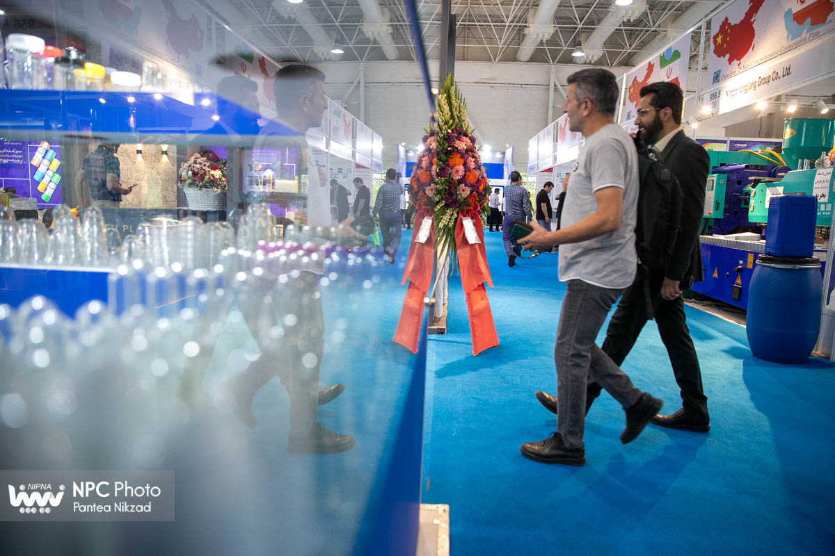 سالن 35 در چهارمین روز از هفدهمین نمایشگاه بین المللی ایران پلاست 32