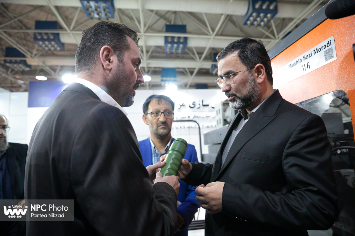 سالن 38 در چهارمین روز از هفدهمین نمایشگاه بین المللی ایران پلاست 12