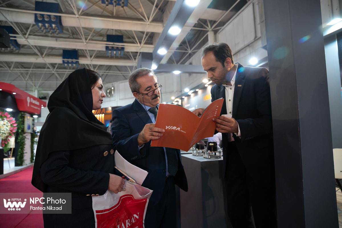 سالن 38 در چهارمین روز از هفدهمین نمایشگاه بین المللی ایران پلاست 16