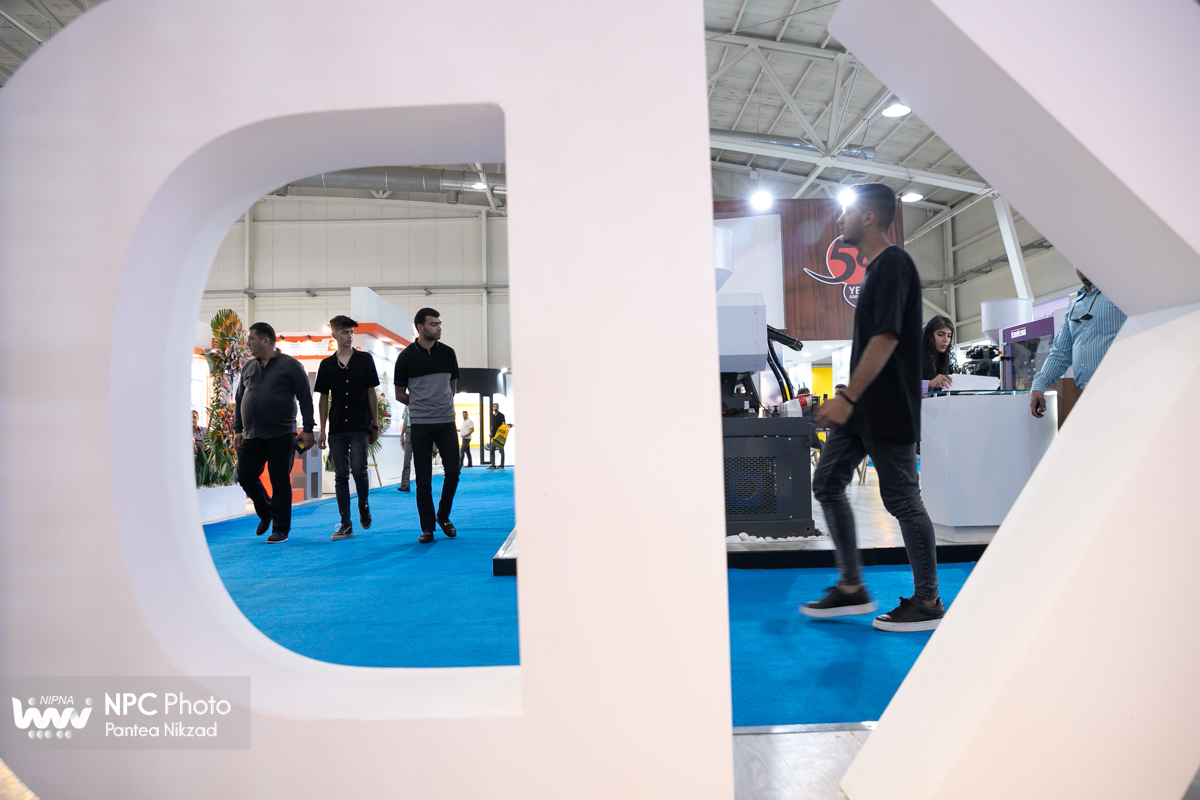 سالن 38B در چهارمین روز از هفدهمین نمایشگاه بین المللی ایران پلاست 8