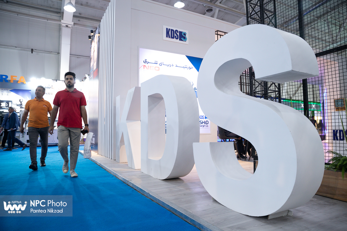 سالن 38B در چهارمین روز از هفدهمین نمایشگاه بین المللی ایران پلاست 9