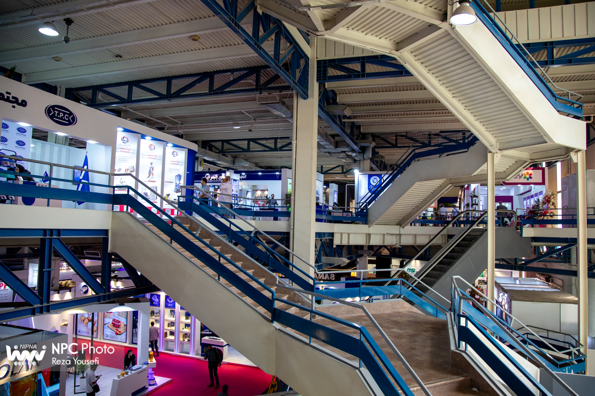 سالن 44 در چهارمین روز از هفدهمین نمایشگاه بین المللی ایران پلاست 7