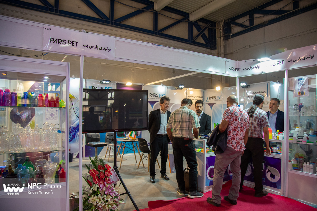 سالن 44 در چهارمین روز از هفدهمین نمایشگاه بین المللی ایران پلاست 12