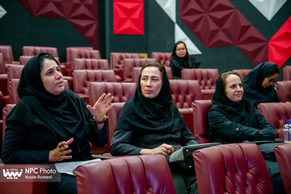 نشست «معرفی گریدها و فرآیندهای جدید شرکت پژوهش و فناوری پتروشیمی در حاشیه چهارمین روز از هفدهمین نمایشگاه بین‌المللی ایران پلاست 1