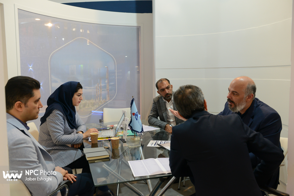 غرفه شرکت ملی صنایع پتروشیمی در آخرین روز از هفدهمین نمایشگاه بین‌المللی ایران‌پلاست 11