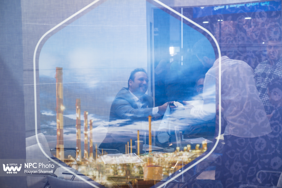 غرفه شرکت ملی صنایع پتروشیمی در آخرین روز از هفدهمین نمایشگاه بین‌المللی ایران‌پلاست 17