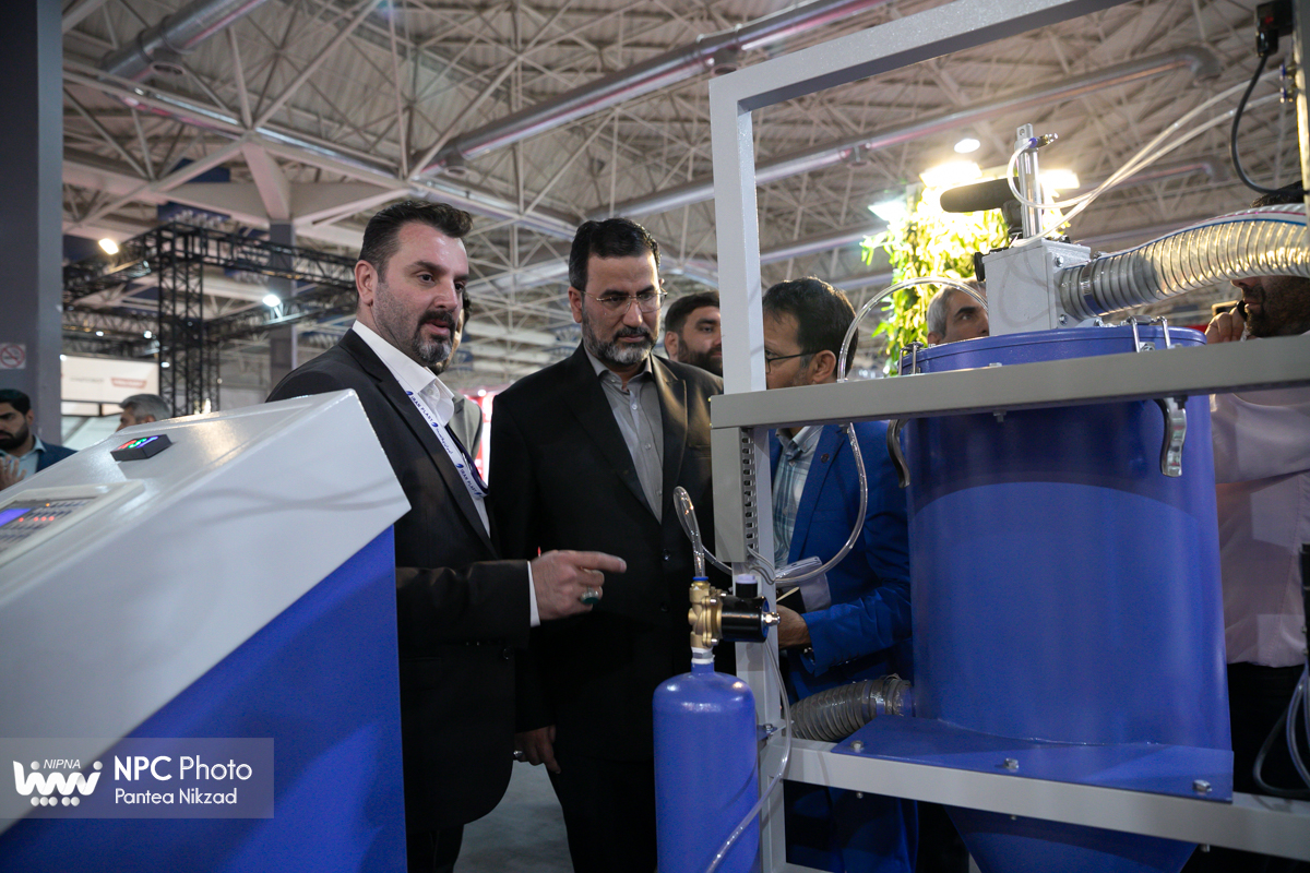 بازدید معاون صنایع عمومی وزارت صنعت، معدن و تجارت در چهارمین روز از هفدهمین نمایشگاه بین‌المللی ایران‌پلاست 6