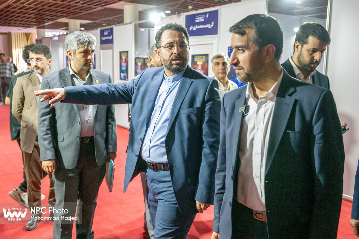 تقدیر و تشکر مدیرعامل شرکت ملی صنایع پتروشیمی از تیم اجرایی در هفدهمین نمایشگاه بین المللی ایران پلاست 22