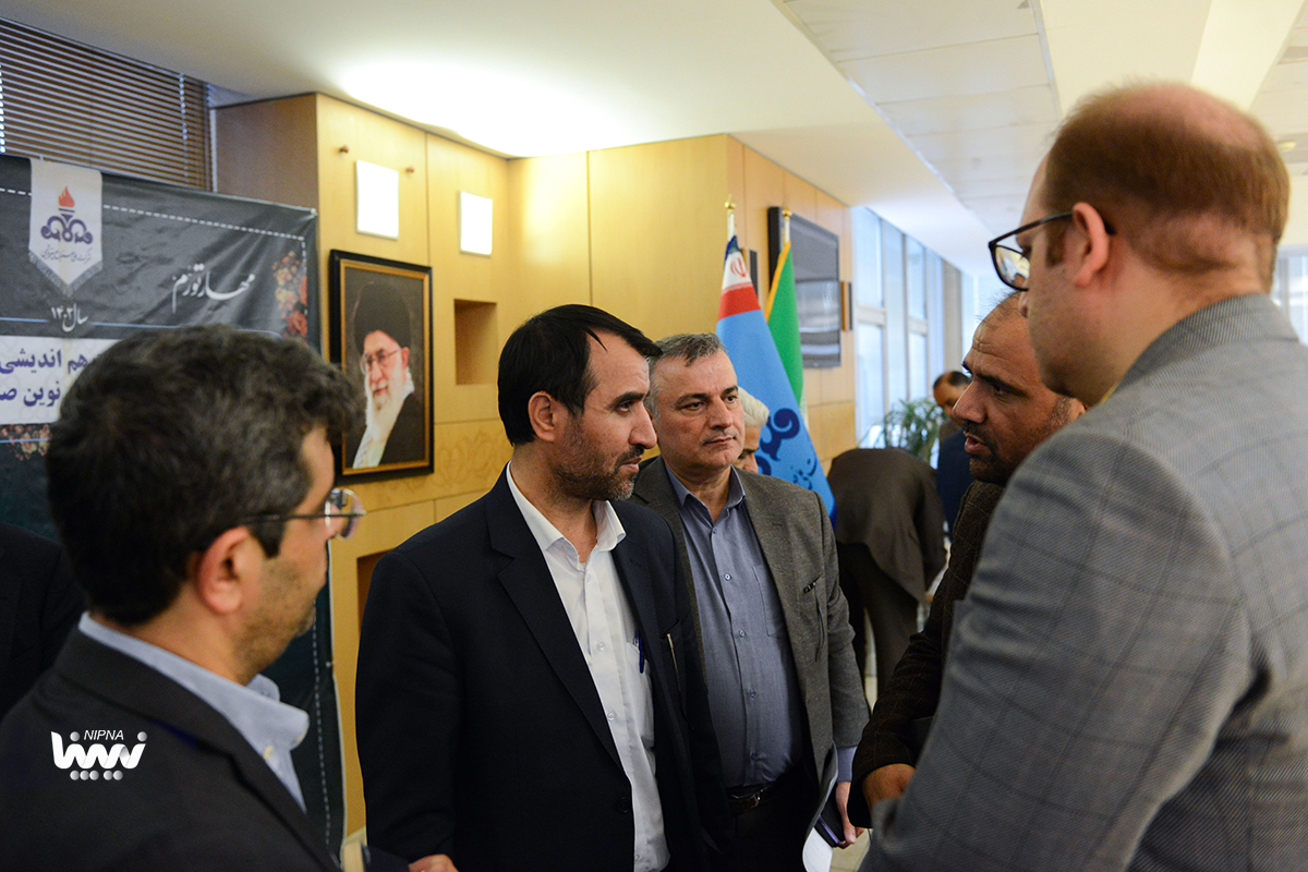 سومین نشست هم اندیشی تدوین چشم انداز راهبردهای نوین صنعت پتروشیمی 17