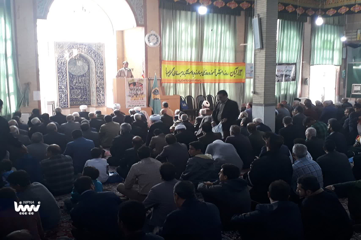 آیین آغاز عملیات اجرایی طرح پتروشیمی بیجار و حضور معاون وزیر نفت و مدیرعامل شرکت ملی صنایع پتروشیمی در آیین سیاسی عبادی نماز جمعه شهر بیجار 4