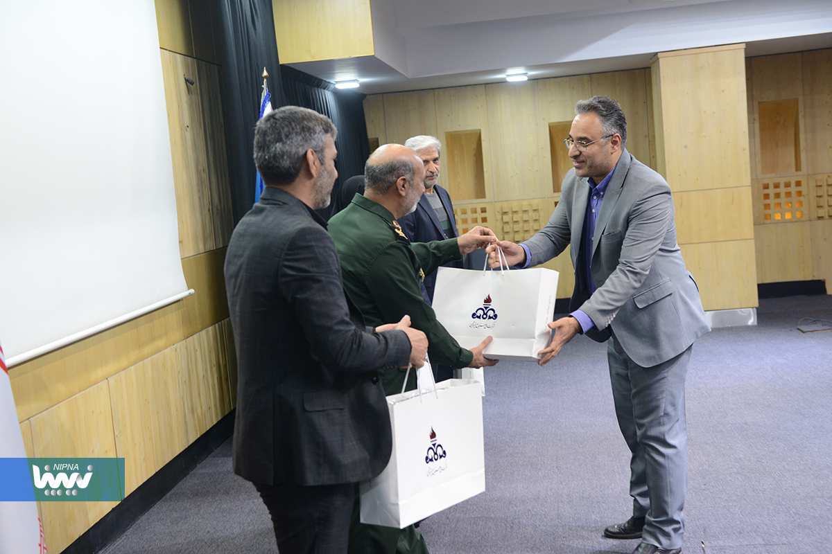 آیین گرامیداشت هفته بسیج با حضور معاون وزیر نفت و مدیرعامل شرکت ملی صنایع پتروشیمی 7