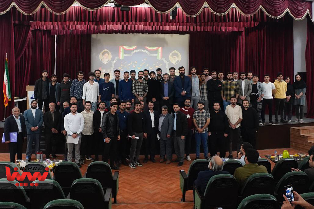 مرتضی شاه میرزایی معاون وزیر نفت و مدیرعامل شرکت ملی صنایع پتروشیمی در جمع دانشجویان دانشگاه صنعت نفت اهواز 1